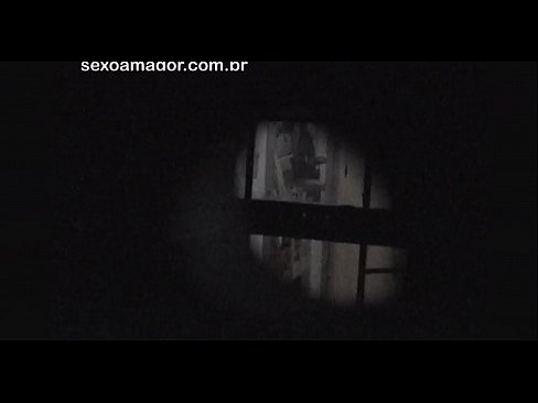 ❤️ Blondie wird heimlich von einem Voyeur aus der Nachbarschaft gefilmt, der sich hinter Hohlblocksteinen versteckt ❤️ Sex video bei uns de.storestarbucks.top ❌